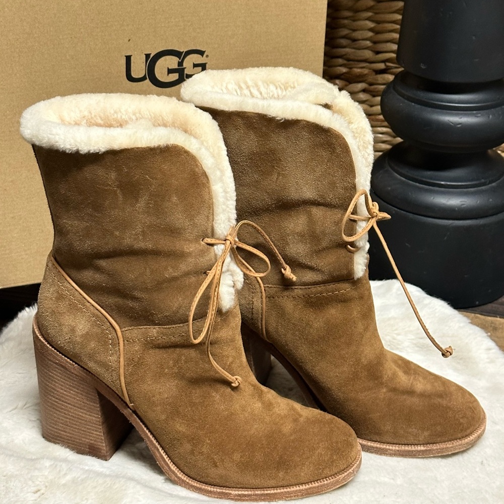 UGG JERENE BOOTIES